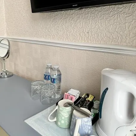 The Patricia Hotel Torquay Room photo