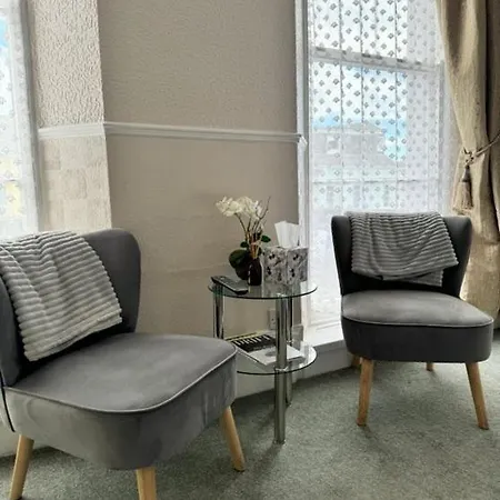 The Patricia Hotel Torquay Room photo
